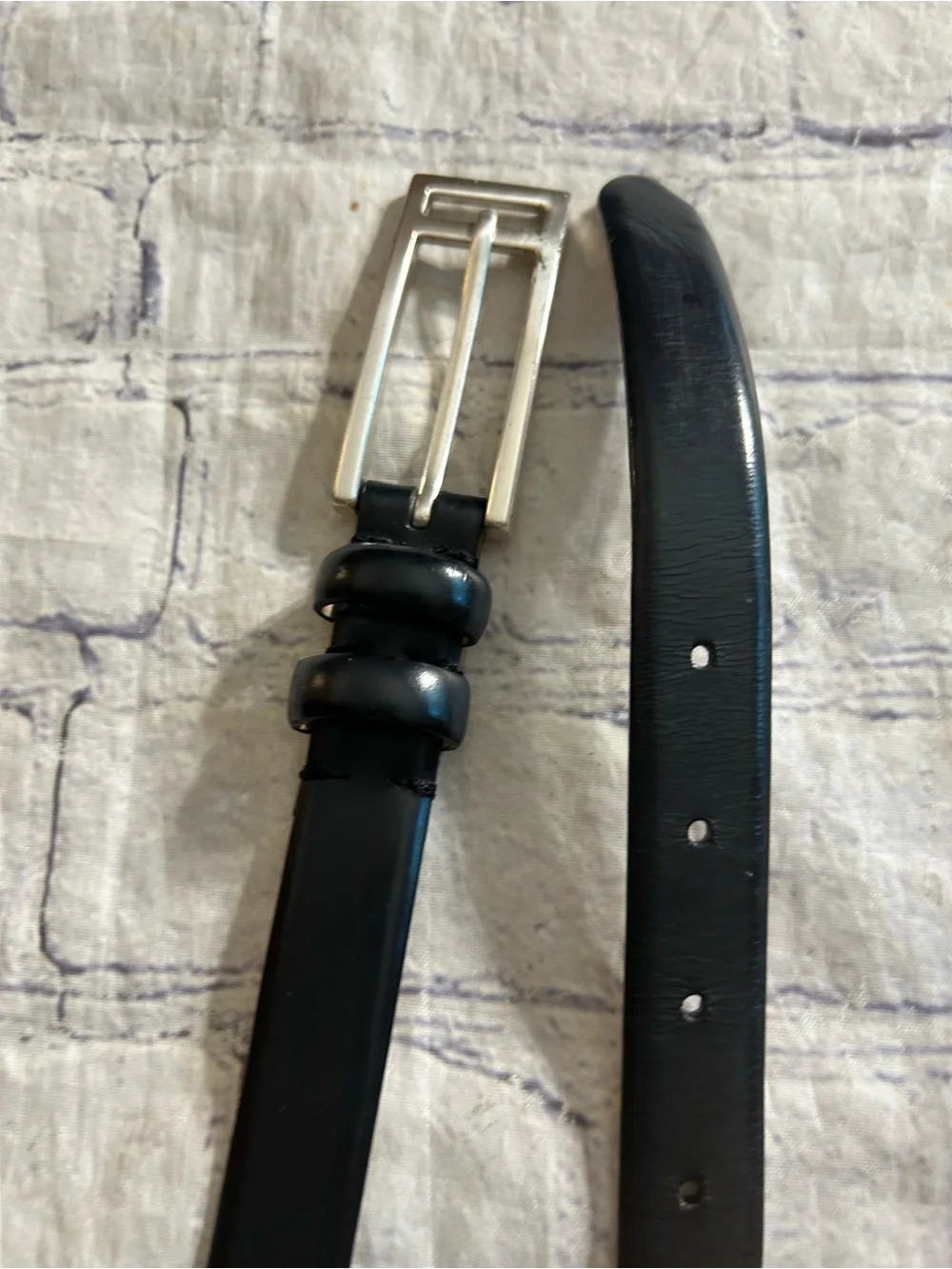 KENNETH COLE NEW YORK BLACK ITALIAN LEATHER & VTG LA RUE BLACK LEATHER BELTS L